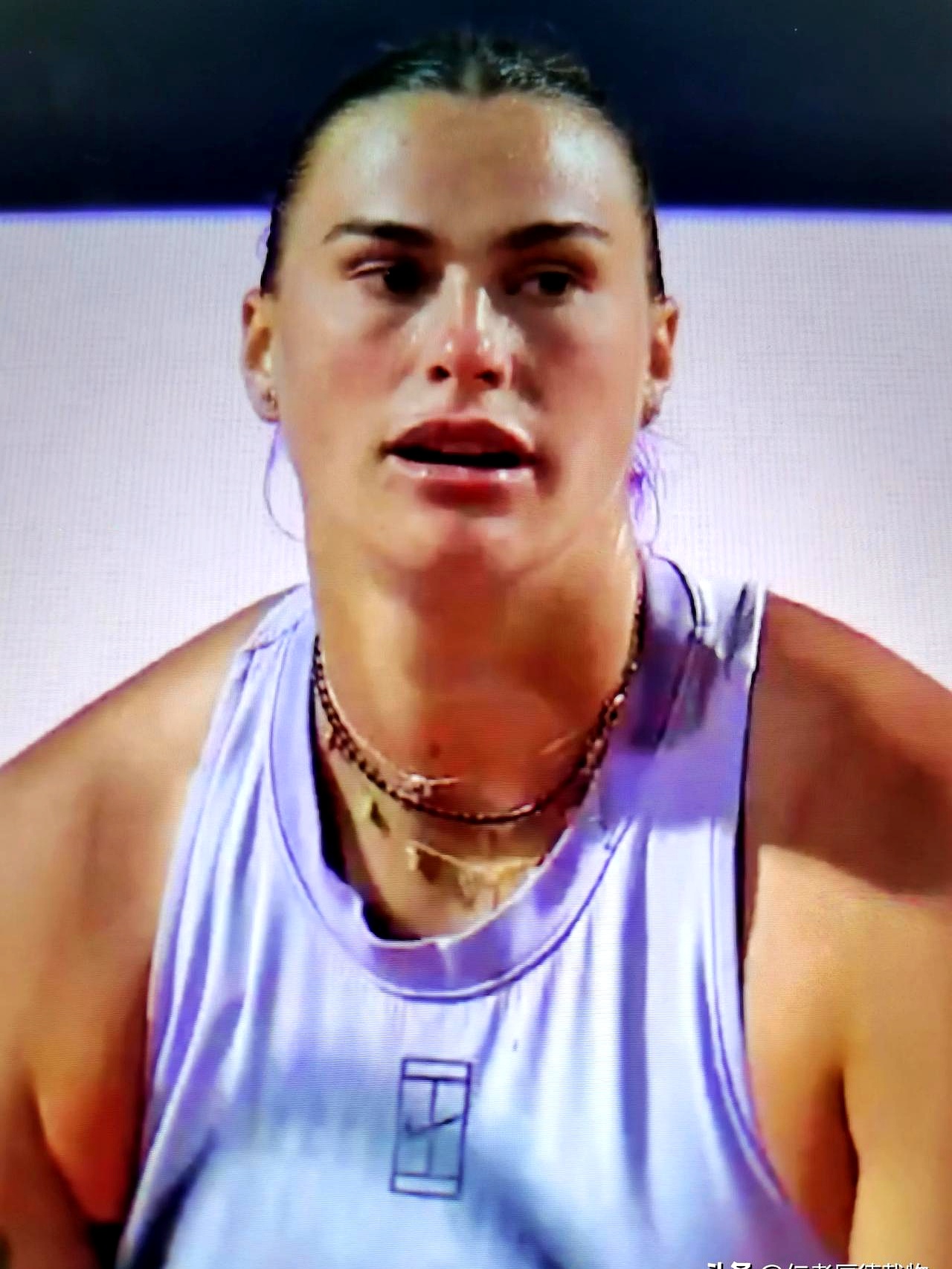 包含SHR血洗100T，Doinb打出惊人五杀峡谷大战四强赛，强势挺进下一轮的词条