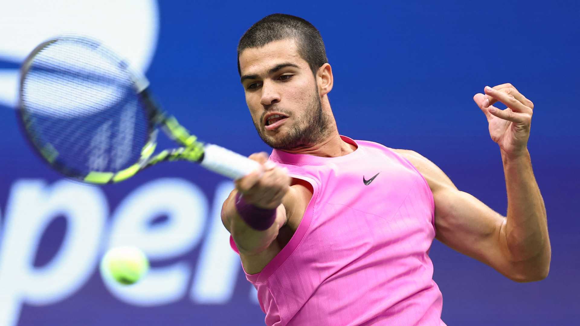 包含法国网球队险胜德国网球队，费德勒三分雨点燃全场的词条