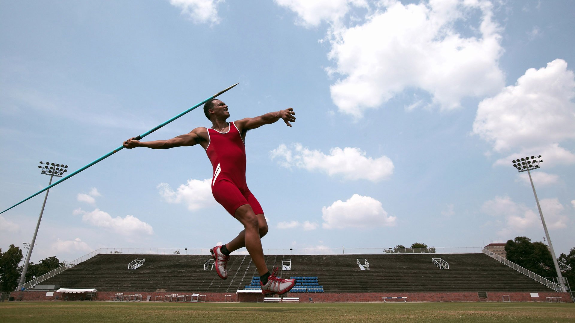 塞维利亚赛车横扫绿茵场,当足球战术跑出F1的极限感