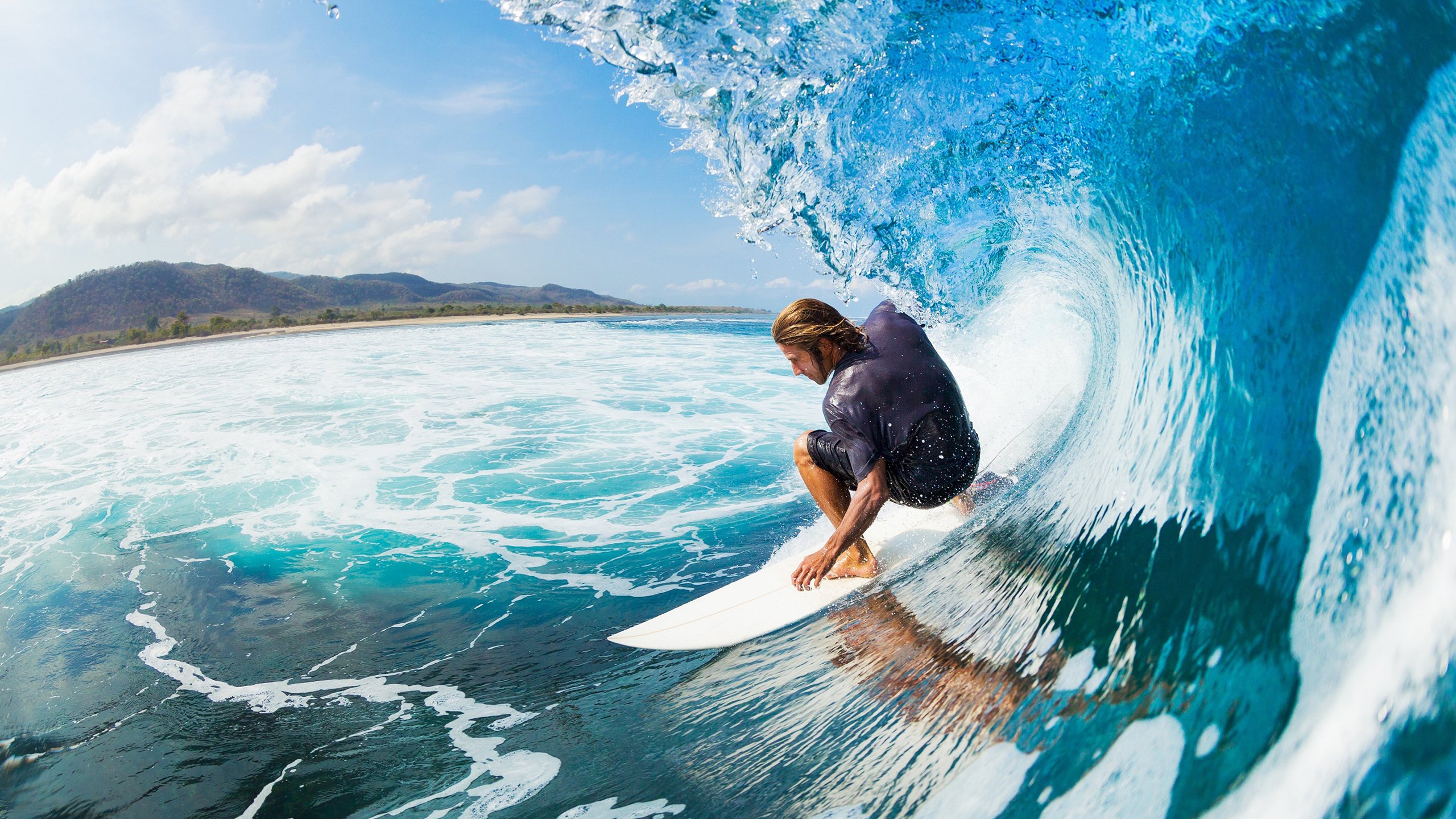 马赛铁蹄踏碎尤文,特奥·埃尔南德斯,在通往世界第一左翼的征途中,完成一场狂暴的接管