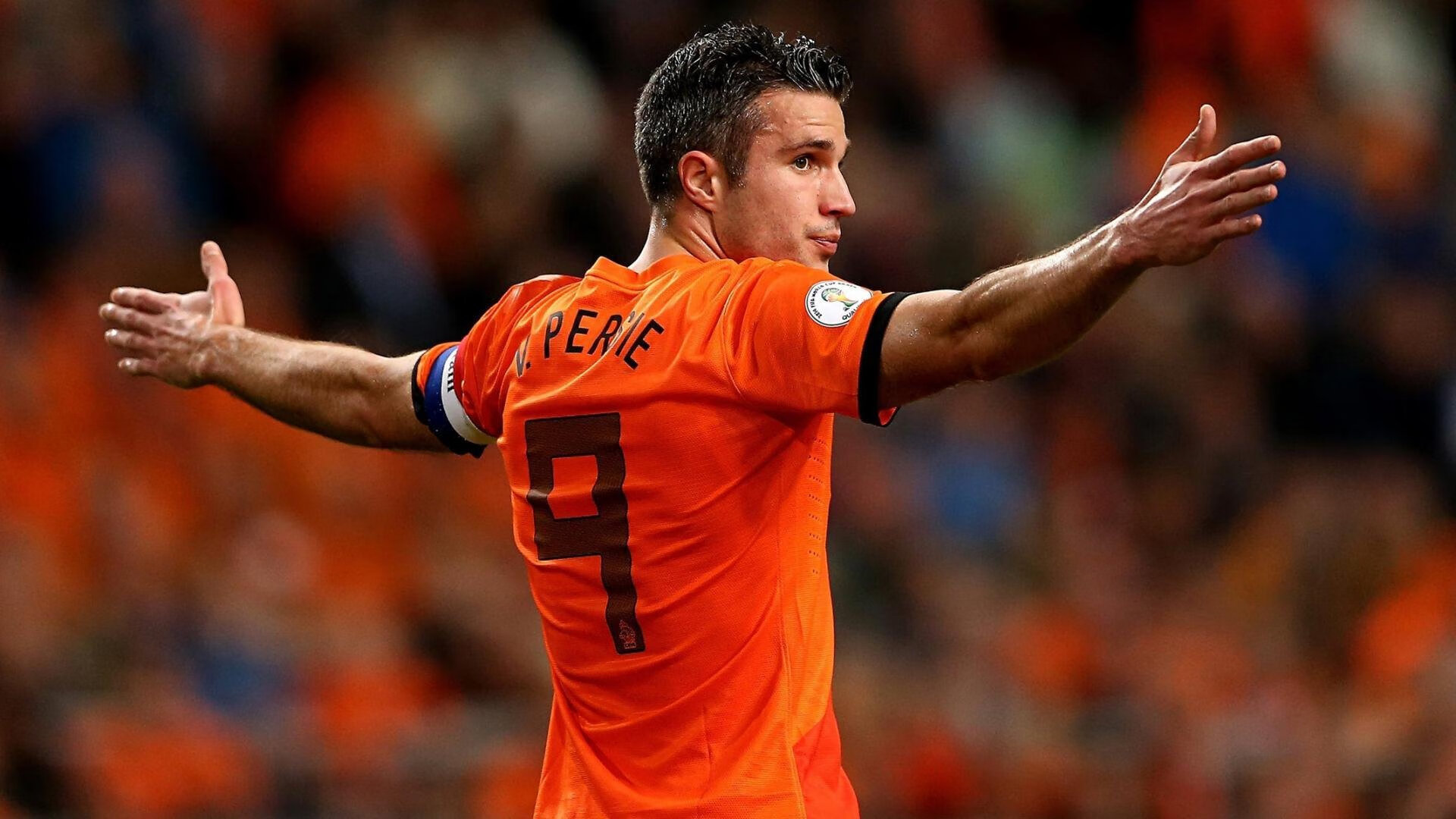 丹麦战车碾压沙特沙漠，莫德里奇赛道争冠演绎老将接管定律