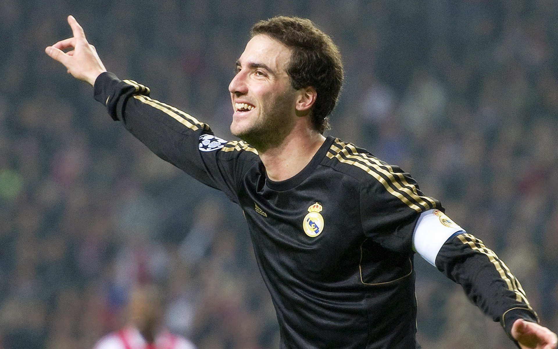 鏖战塞维利亚之夜，巴雷拉里程碑一战，国际米兰的韧性与未来