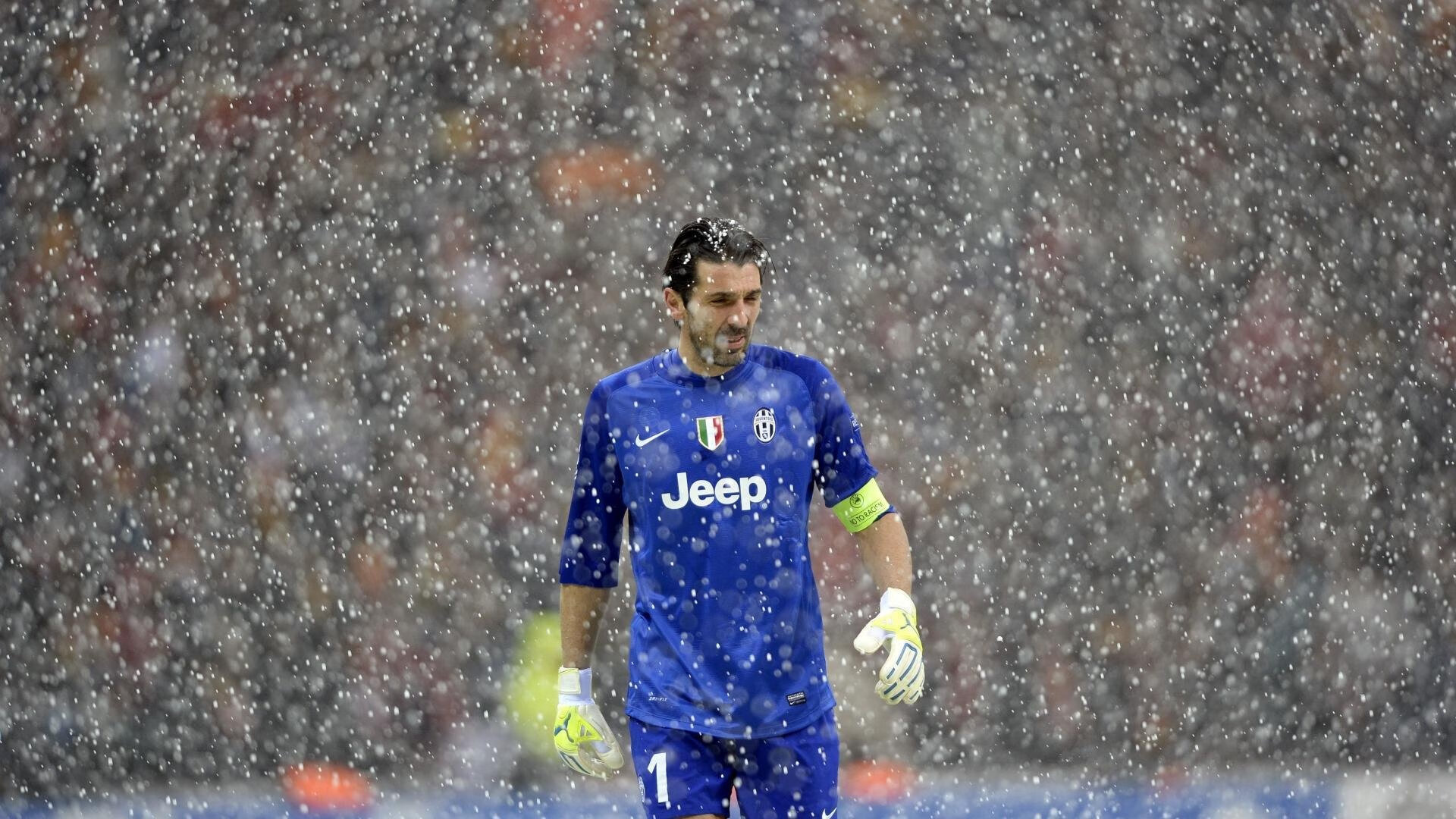 双城记,皇马掀翻澳洲巨浪,苏亚雷斯在德甲争冠战悍然接管