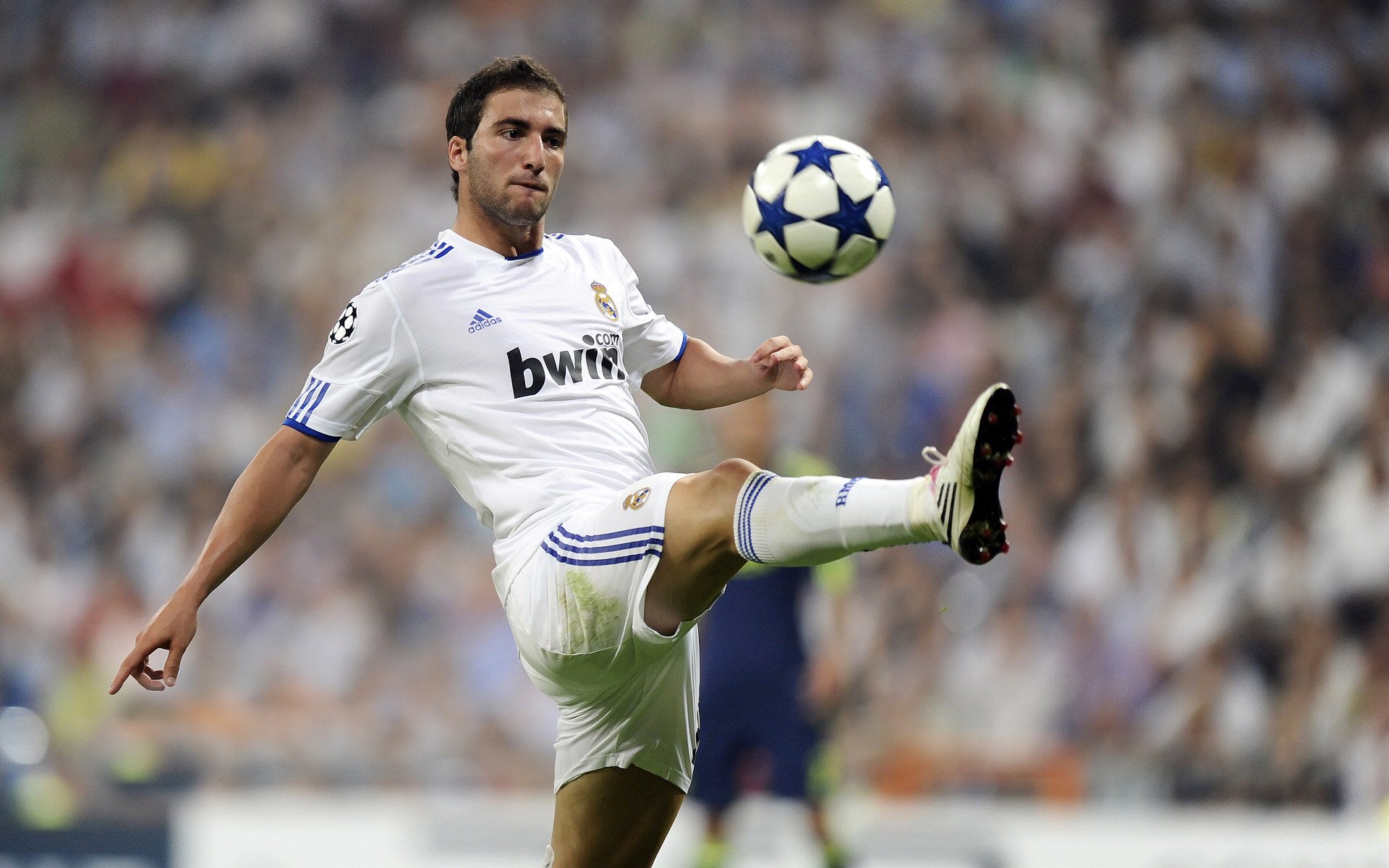 当英超遇见东决,利物浦完胜曼城的战术棋局,与阿圭罗式关键战接管的跨时空对话